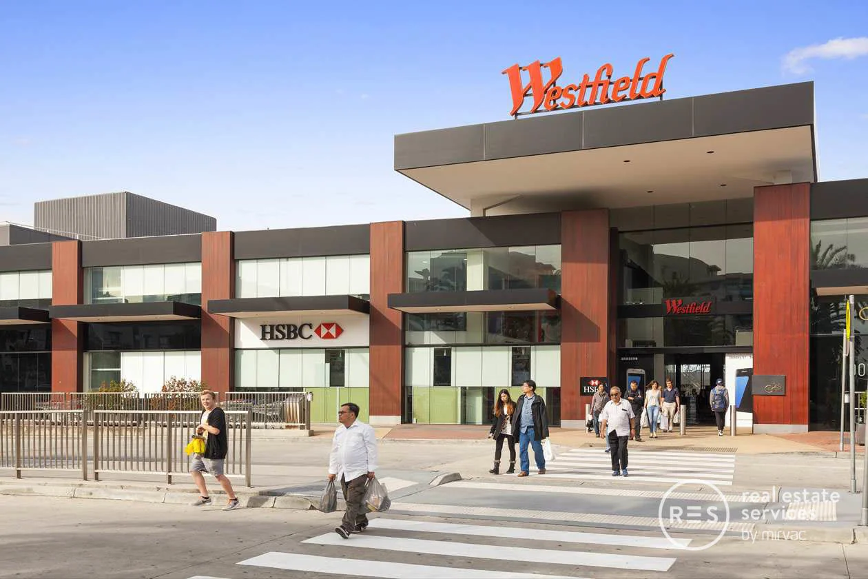 Additional image 27 of 5 Makybe Walk, Doncaster VIC 3108