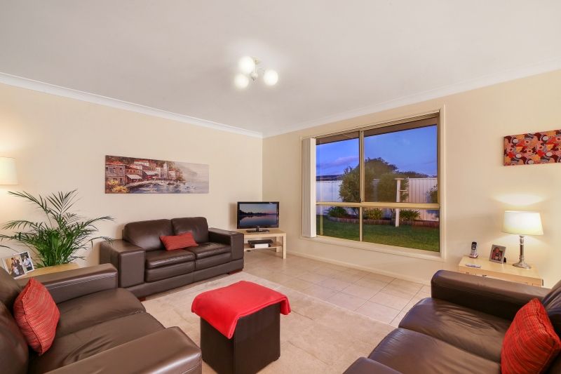 6 Waterhen Close, Blue Haven NSW 2262, Image 1