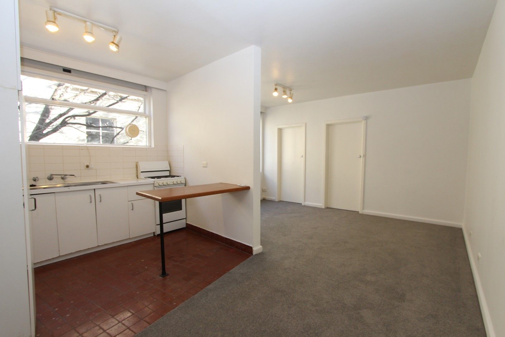 1 bedrooms Apartment / Unit / Flat in 7/263 Dandenong Road PRAHRAN VIC, 3181