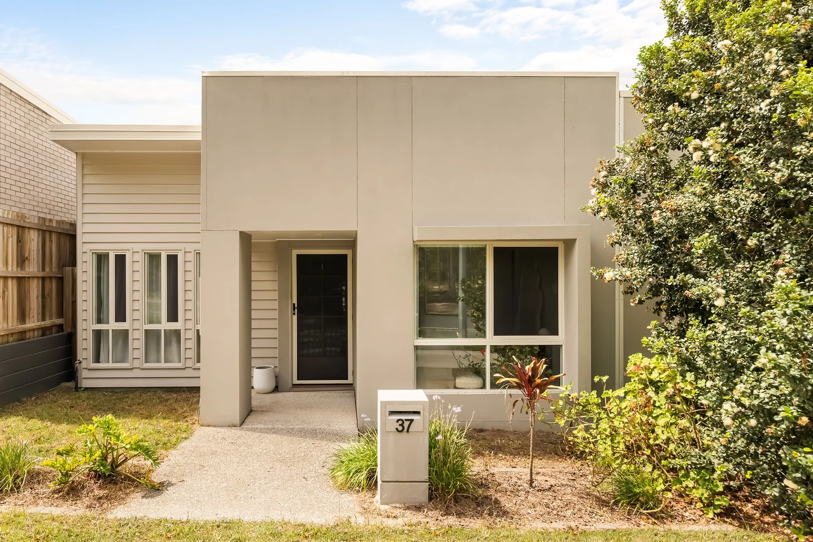 Primary image of 37 Tempo Drive, Ripley QLD 4306