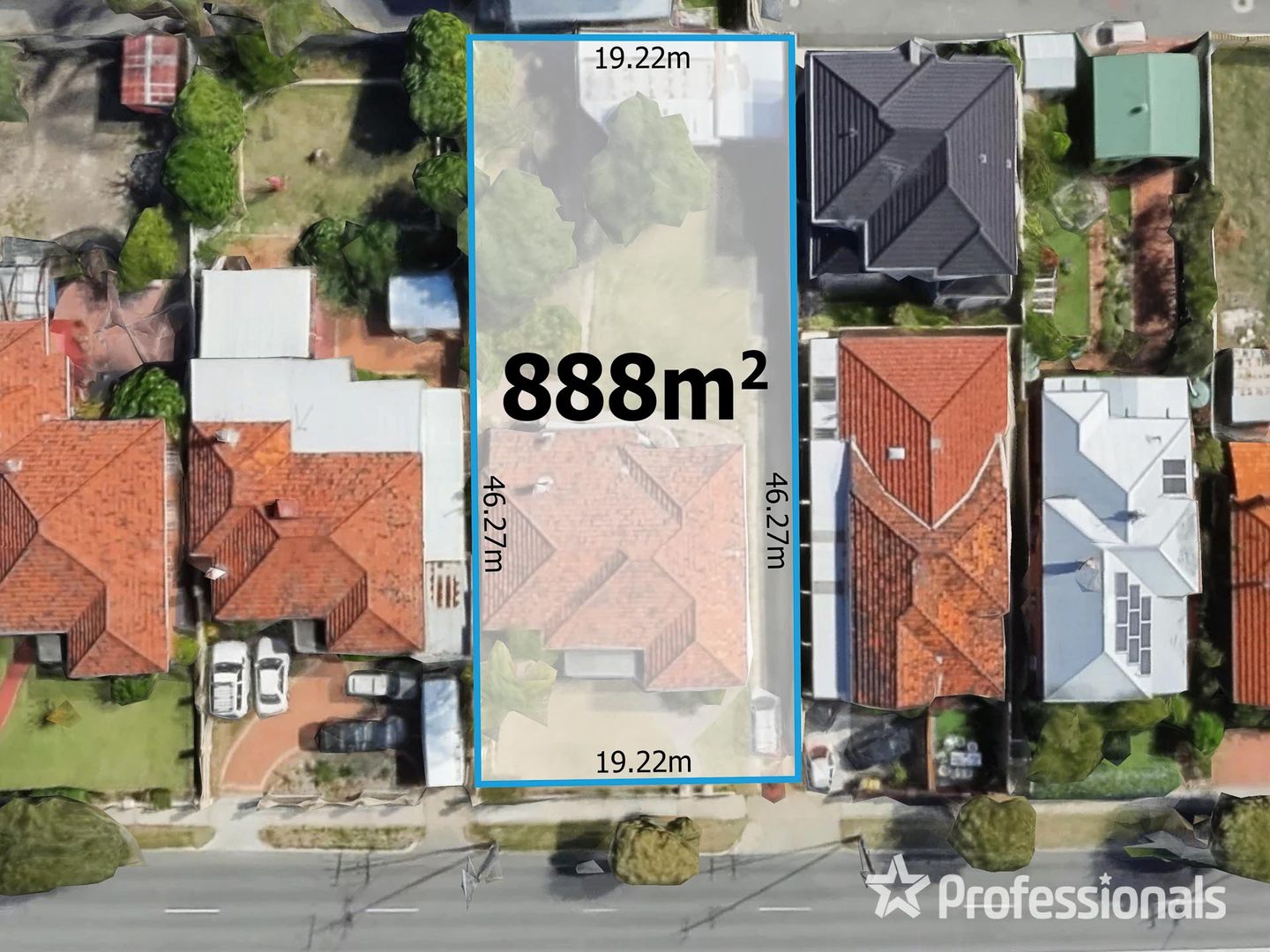 3 bedrooms House in 215 Loftus Street LEEDERVILLE WA, 6007