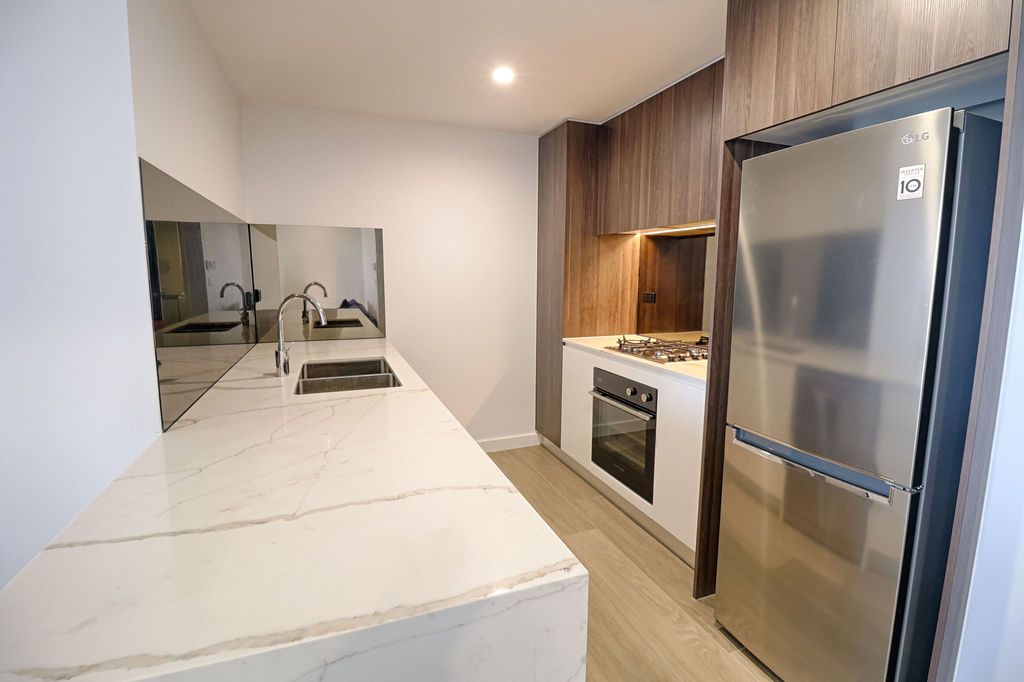 502/4 Hoxton Park Road, Liverpool NSW 2170, Image 2
