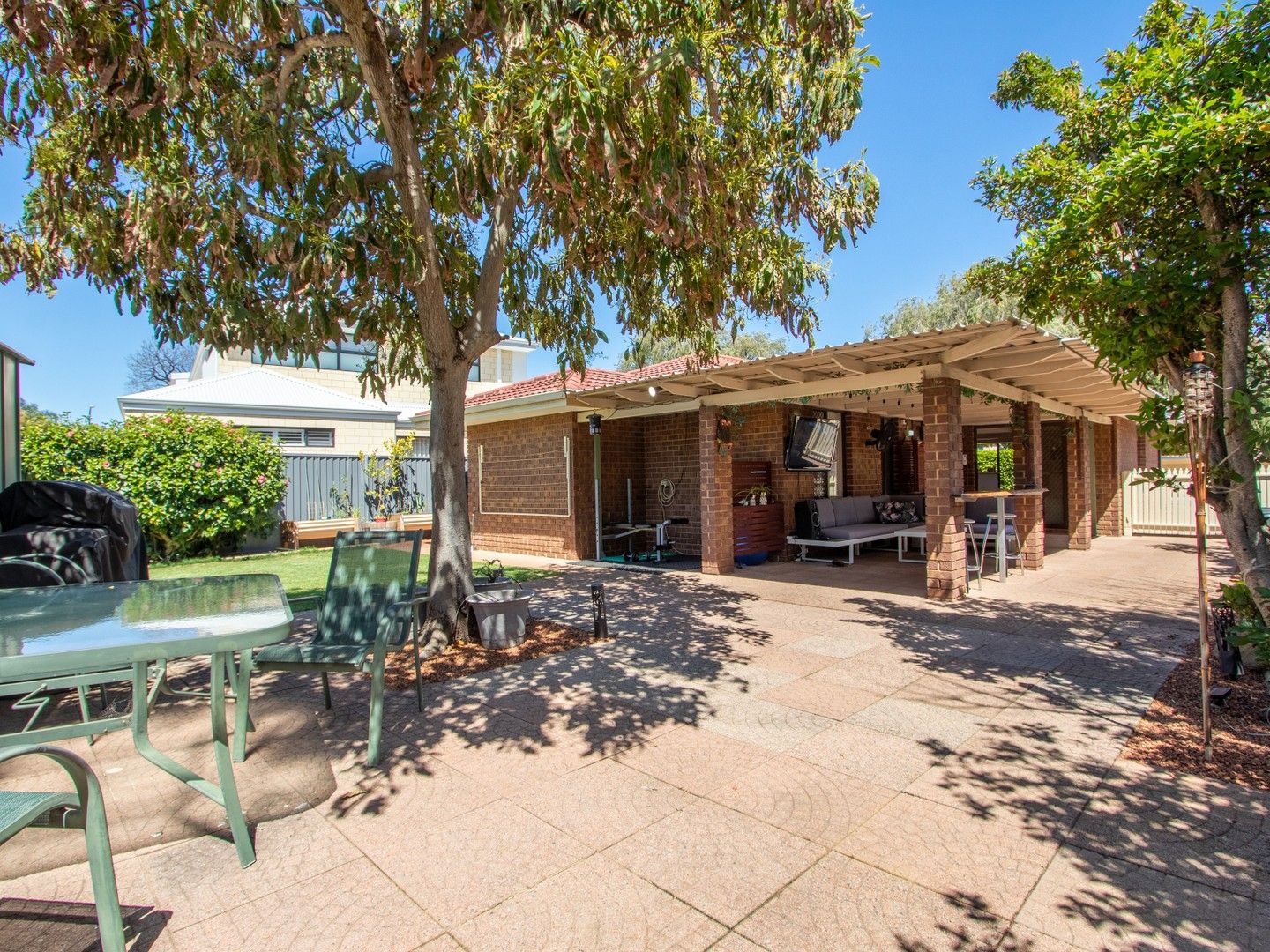 84 Welwyn Avenue, Salter Point WA 6152, Image 0