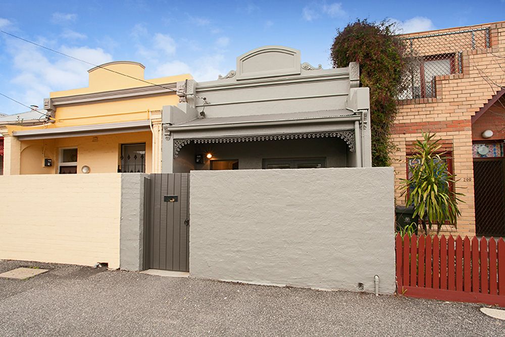 2 bedrooms House in 202 Canning Street CARLTON VIC, 3053