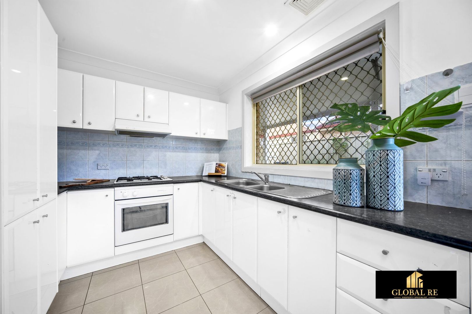 3/150 North Liverpool Road, Green Valley NSW 2168, Image 2