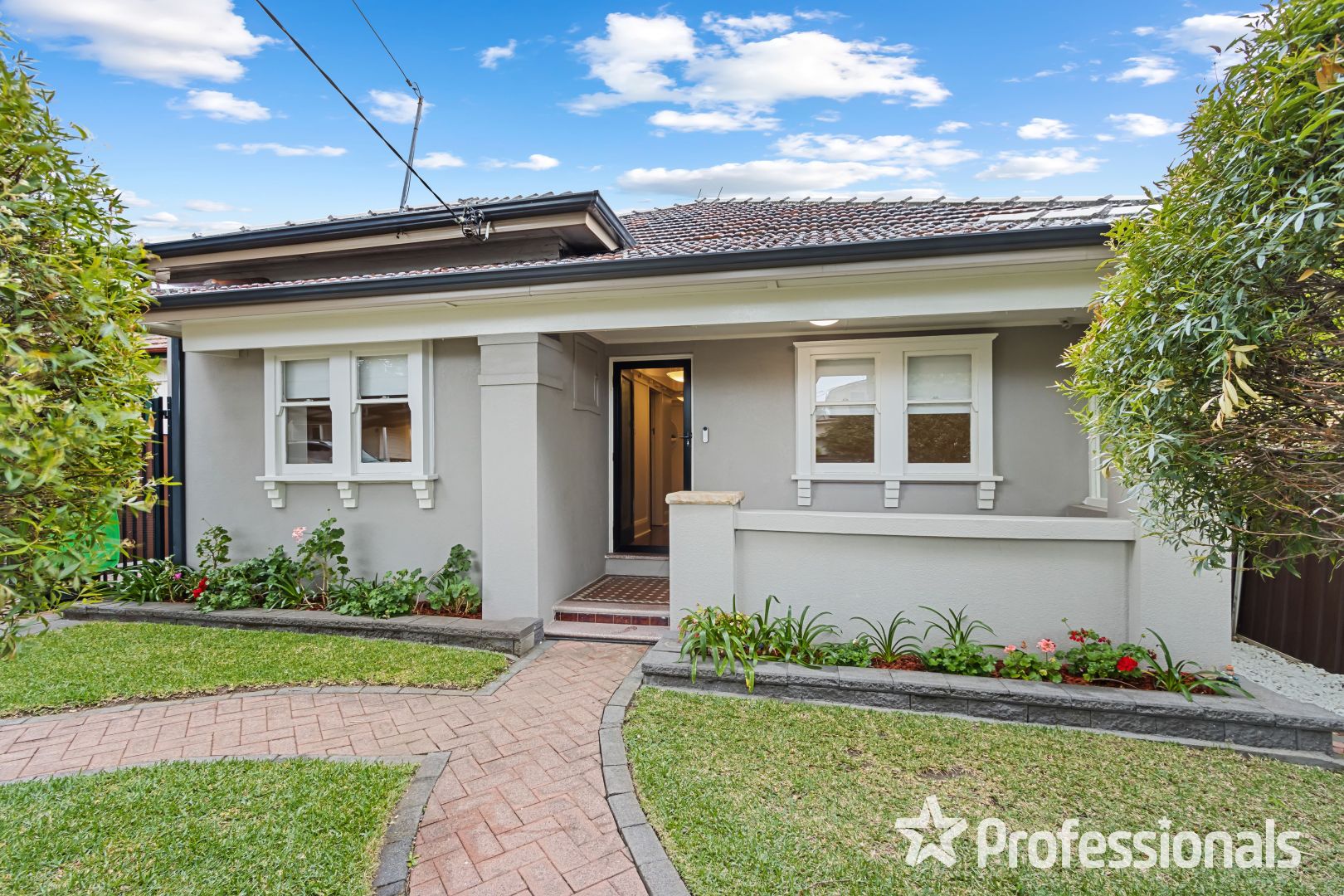 70 Edgbaston Road, Beverly Hills NSW 2209, Image 1