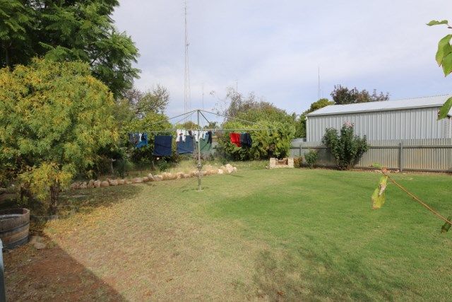 14 Miller Street, Waikerie SA 5330, Image 2