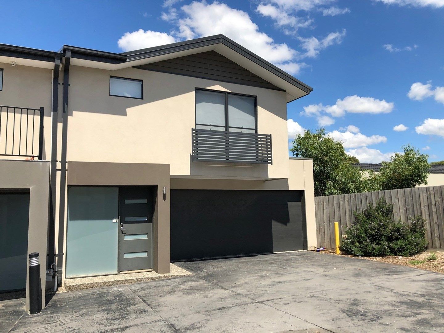 3 bedrooms Townhouse in 13 Nebula Lane CRANBOURNE EAST VIC, 3977