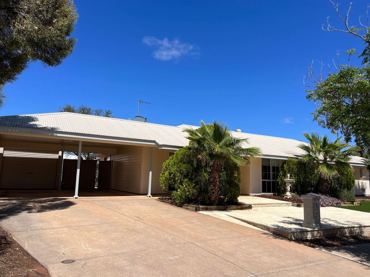 2 Bolami Street, Roxby Downs SA 5725, Image 0