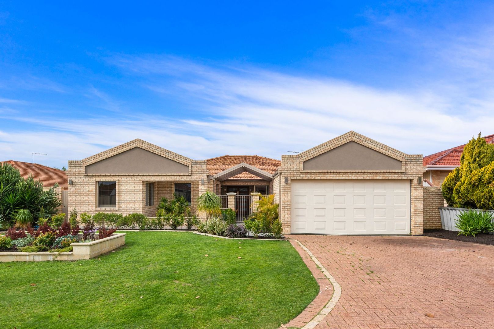 19 Justicia Close, Woodval Property History & Address Research Domain