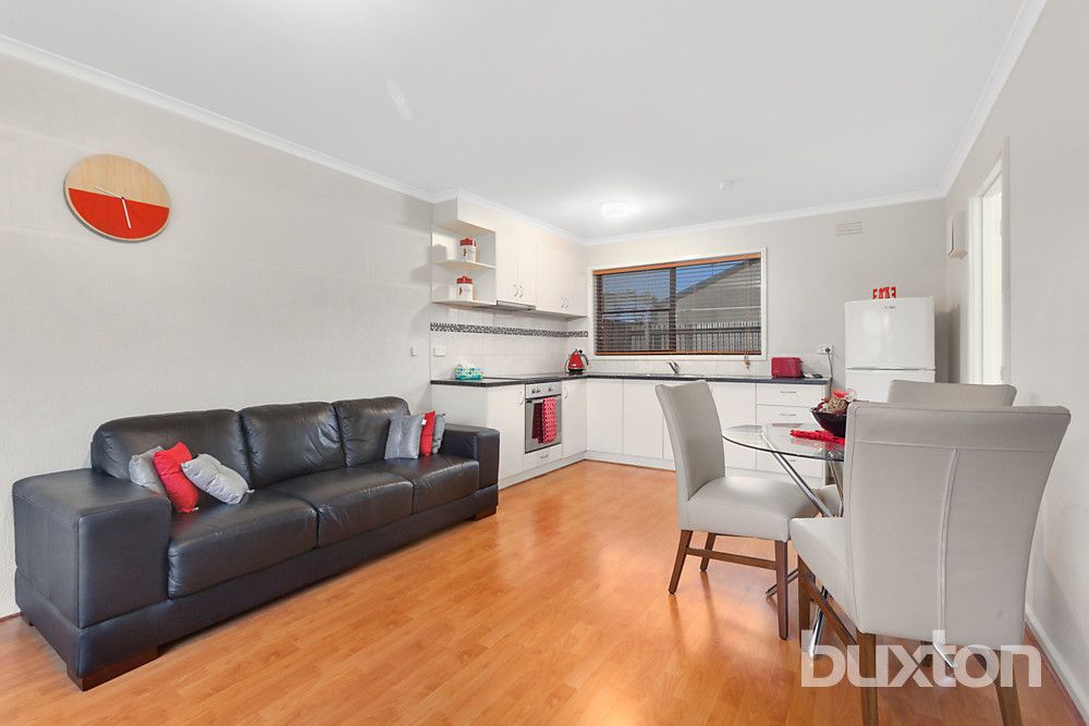 6/31 Normanby Street, East Geelong VIC 3219, Image 2
