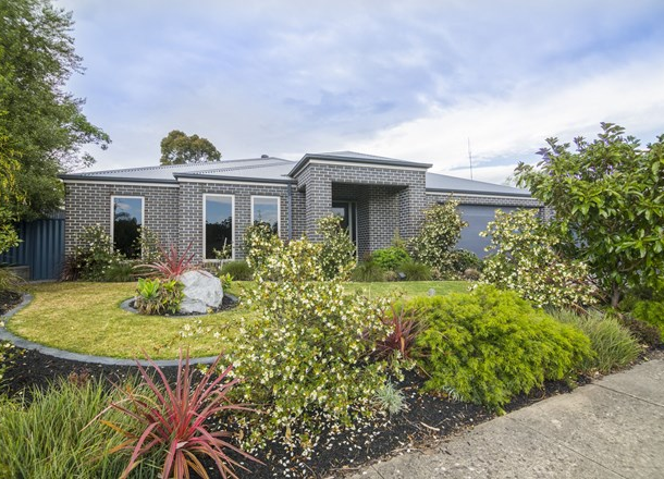 22 Holland Street, Healesville VIC 3777