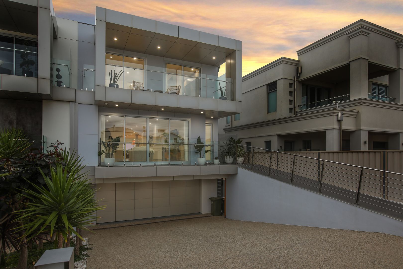 5 bedrooms House in 76 Seaview Road TENNYSON SA, 5022