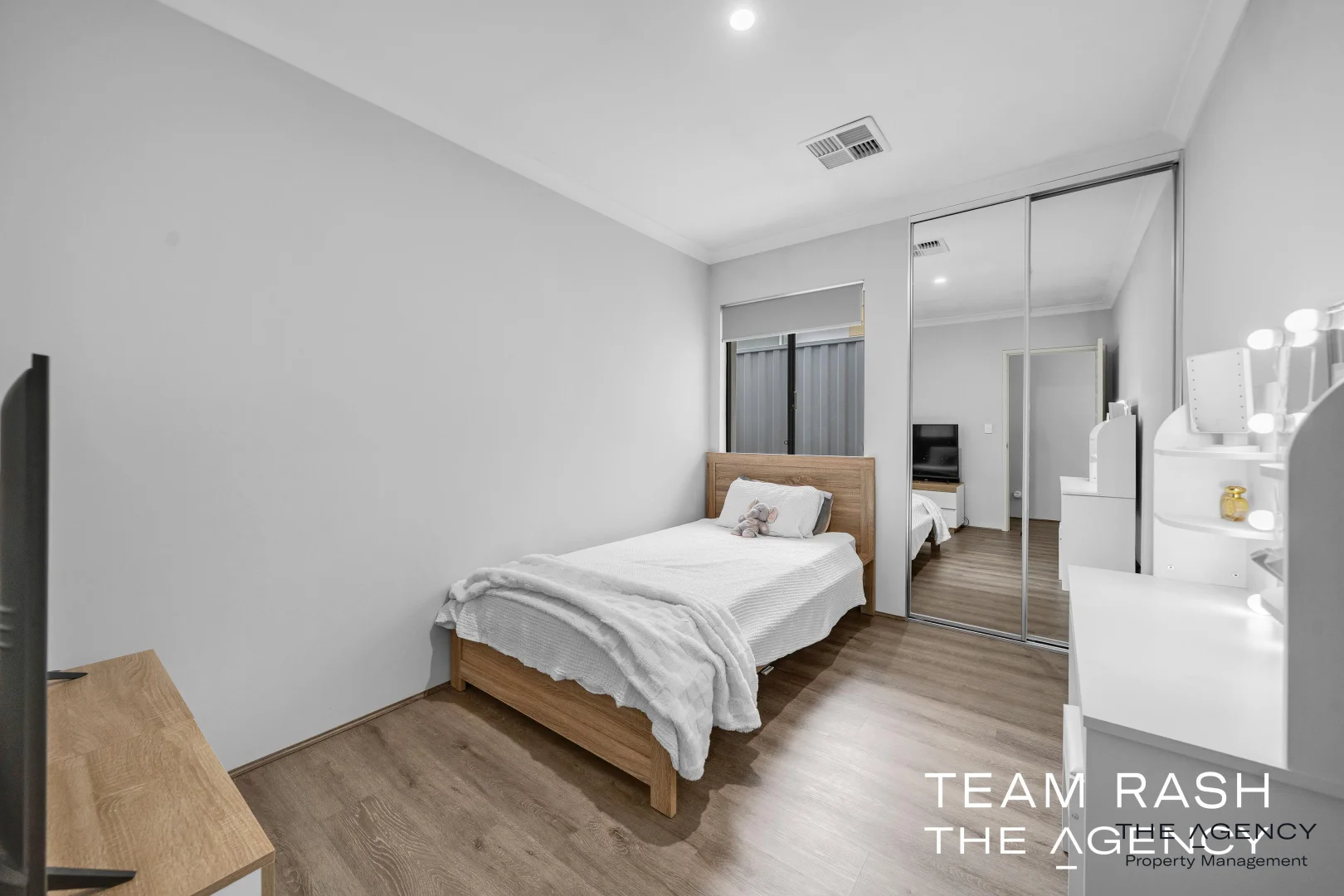 Additional image 11 of 26 Blushing Approach, Treeby WA 6164