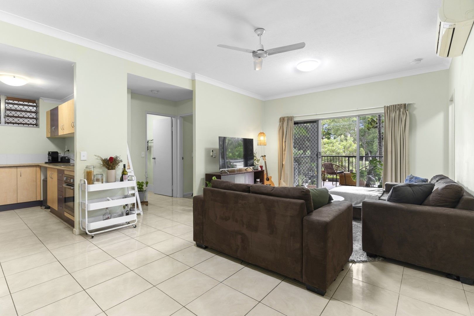 2/47-49 McCormack Street, Manunda QLD 4870, Image 2