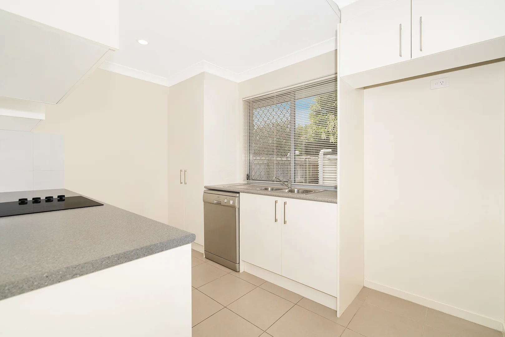 Additional image 2 of ID:21174102/138 Brisbane Road, Warner QLD 4500