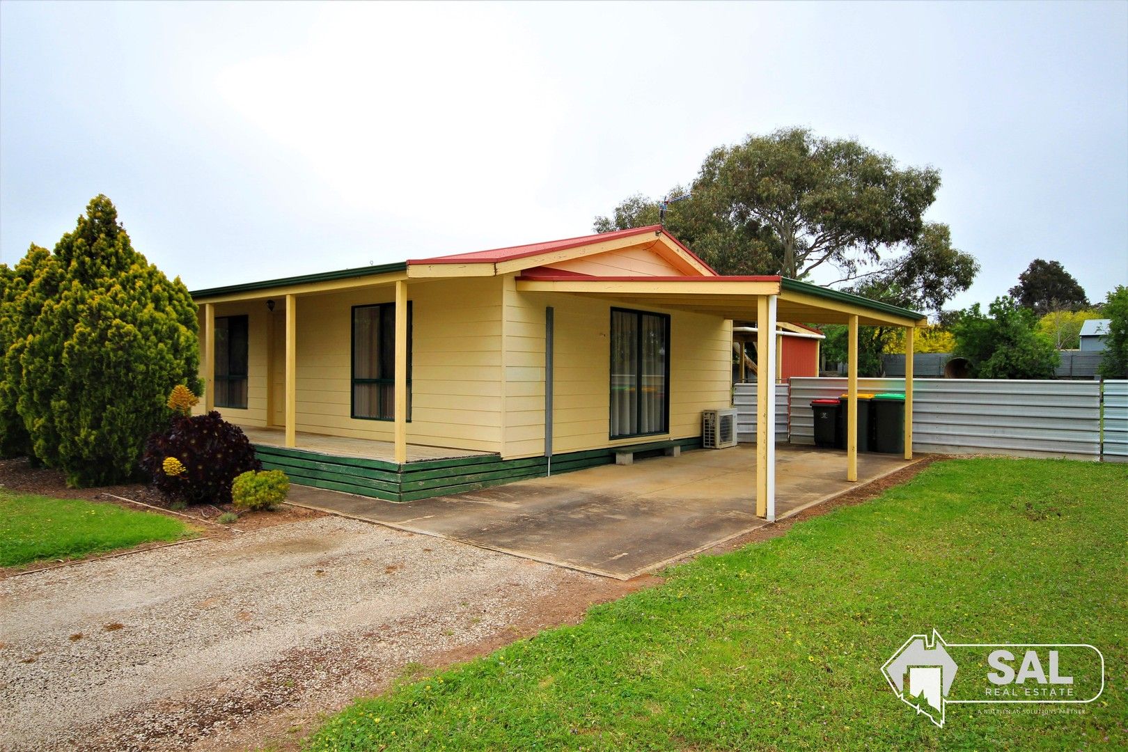 182 Victoria Parade, Bordertown SA 5268, Image 0