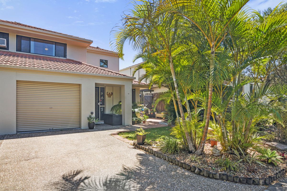 12/153-161 Greenacre Drive, Arundel QLD 4214, Image 2