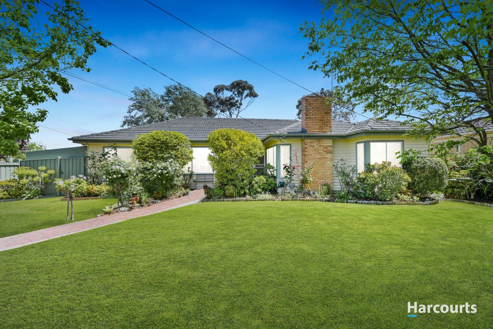 4 bedrooms House in 3 Gyton Avenue GLEN WAVERLEY VIC, 3150
