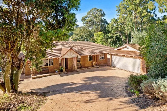 Picture of 32 Kimbarlee Way, LESMURDIE WA 6076