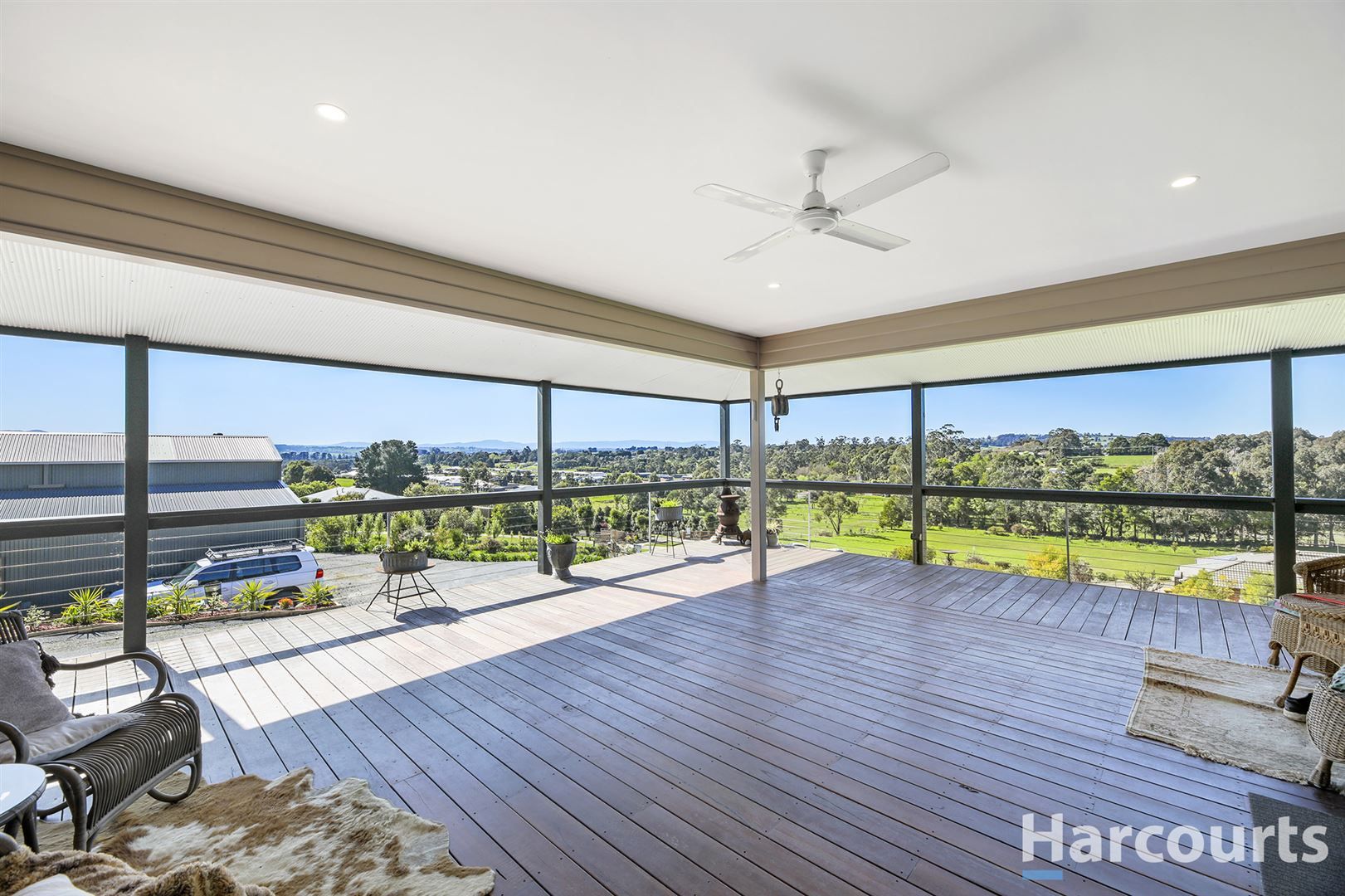 3 South Fork Court, Drouin VIC 3818, Image 2