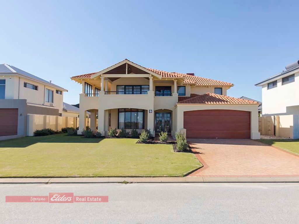 5 bedrooms House in 19 Cobblestones Circuit SECRET HARBOUR WA, 6173