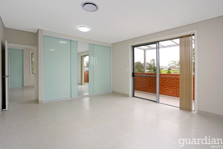 18/2 Cathay Place, Kellyville NSW 2155, Image 2