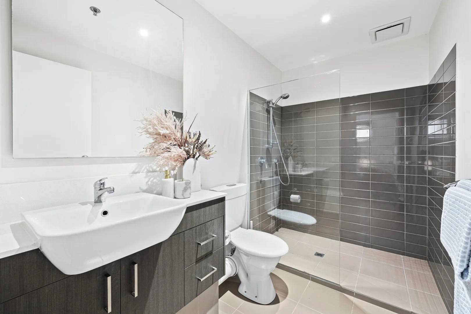 Additional image 9 of 11/5 Lewisham Road, Windsor VIC 3181