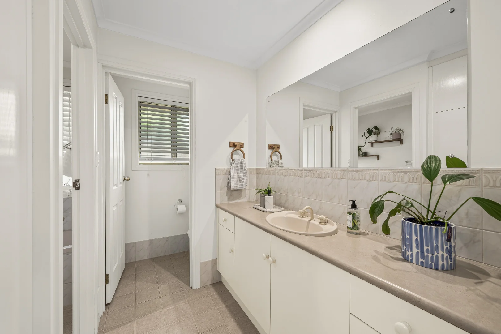 Additional image 18 of 2 The Crescent, Seaford Rise SA 5169