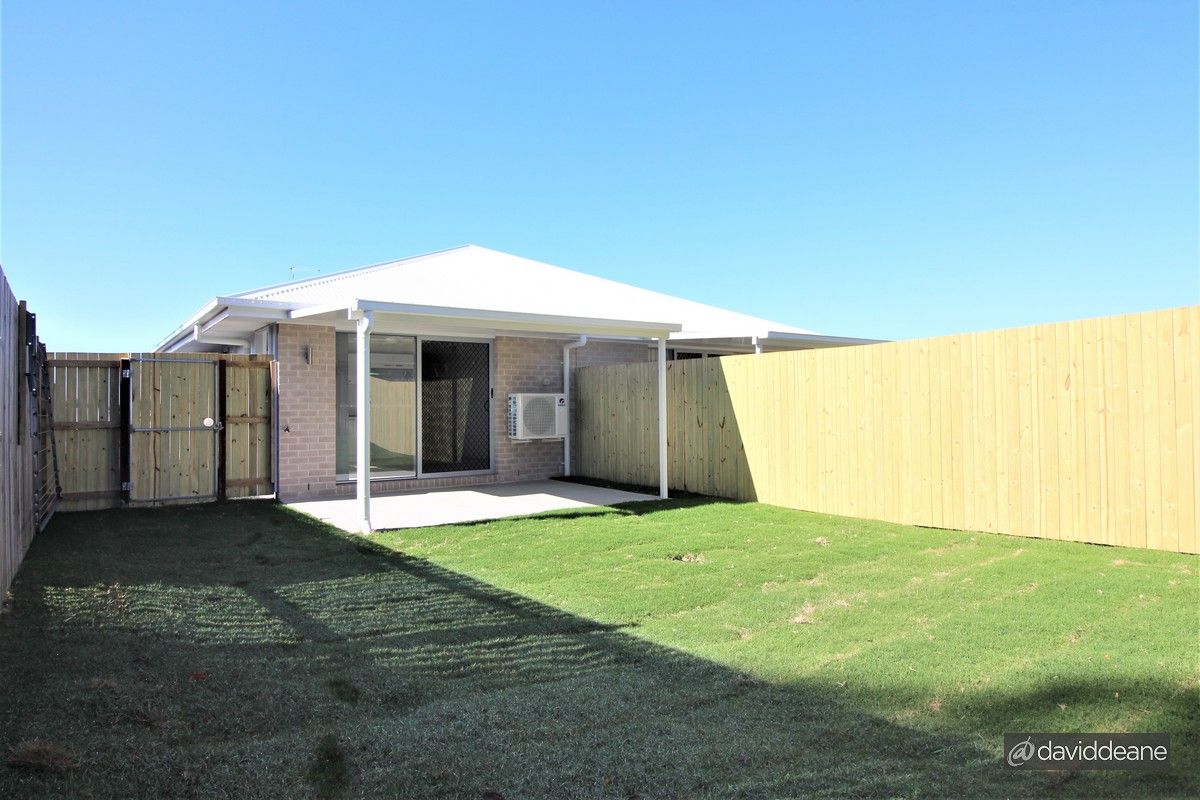 2/11 Blackbird Terrace, Kallangur QLD 4503, Image 0