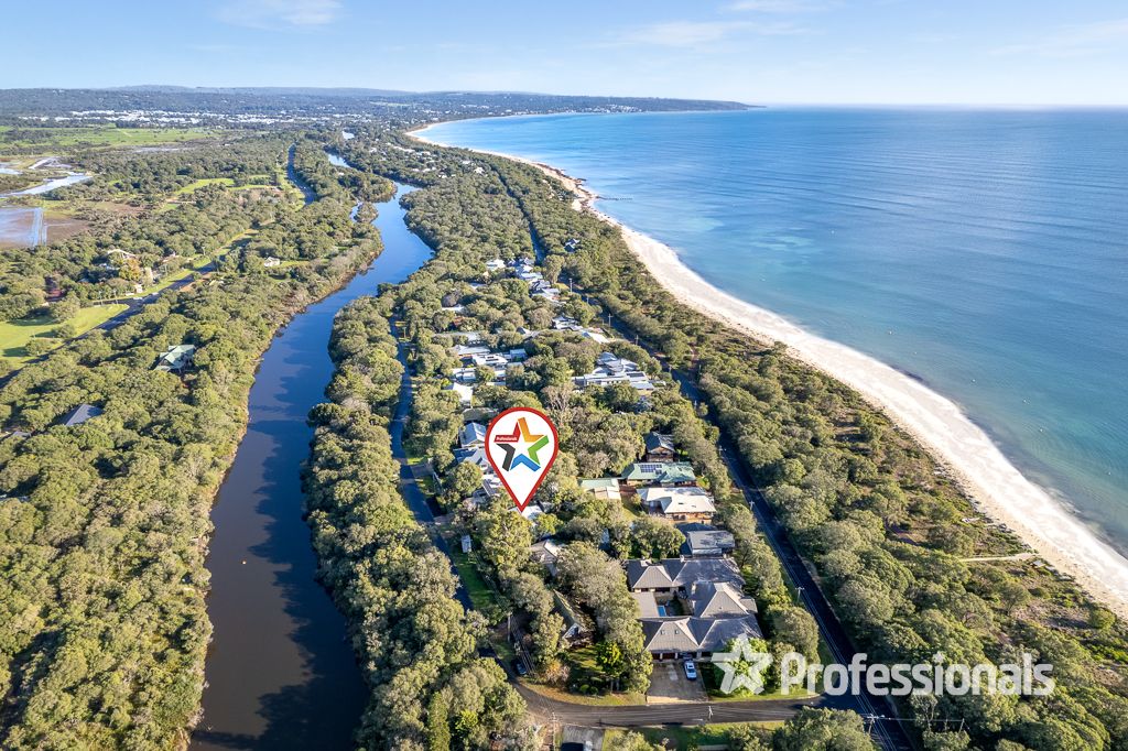 3 bedrooms House in 35 Campion Way QUINDALUP WA, 6281