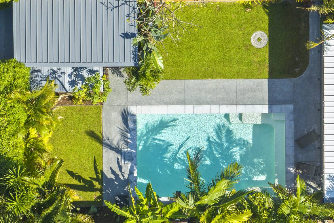 28 Sportsman Avenue Mermaid Beach 4218 - Image 5