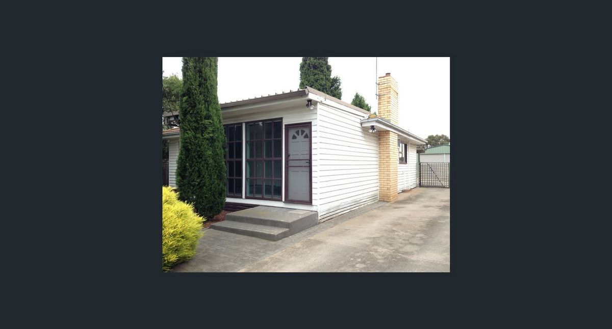 3 bedrooms House in 11 Rodbrough Crescent CORIO VIC, 3214