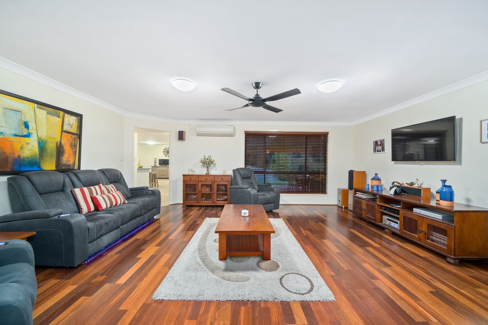 3 Chancery Close, Murrumba Downs QLD 4503, Image 2