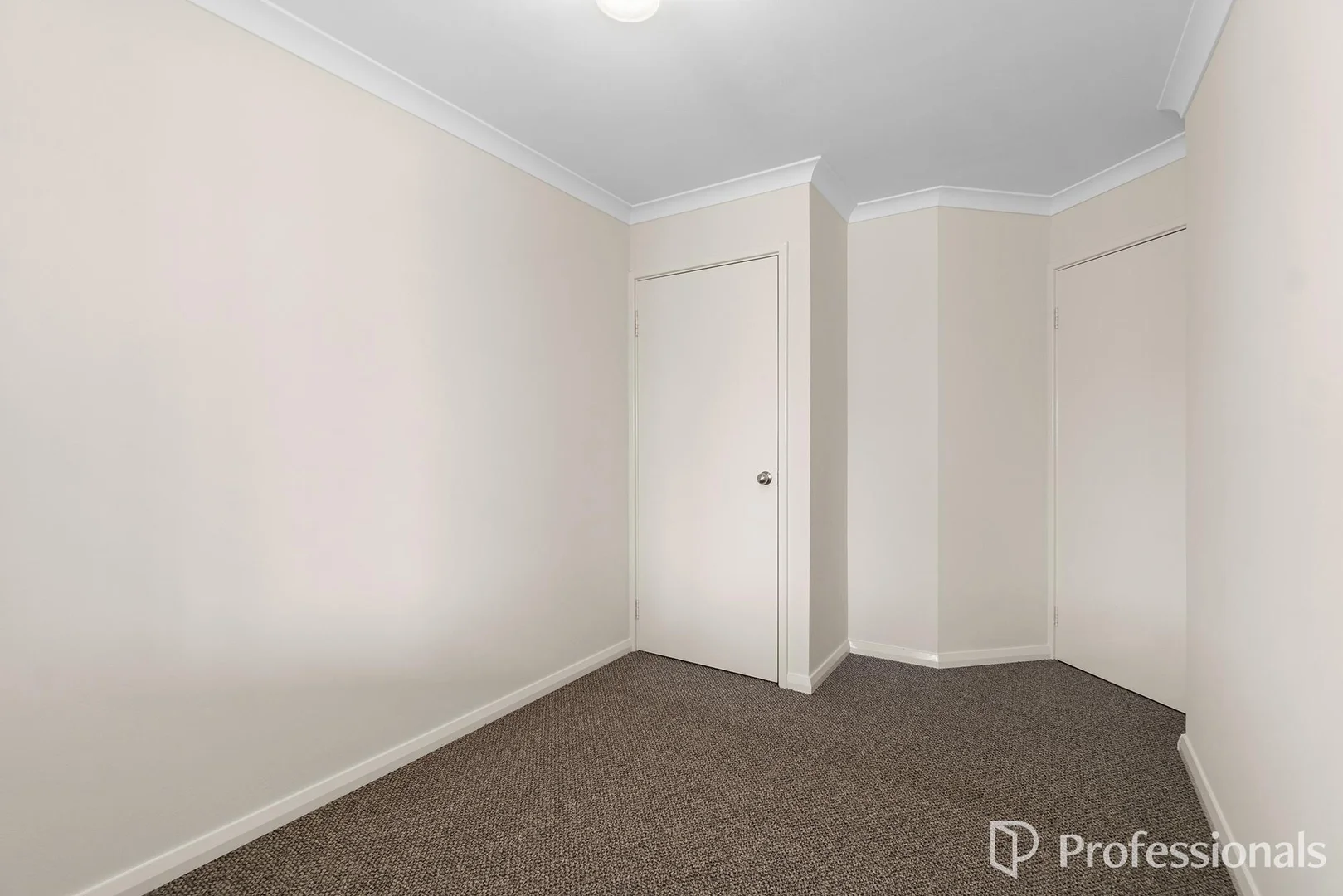 Additional image 25 of 142 Seville Drive, Seville Grove WA 6112