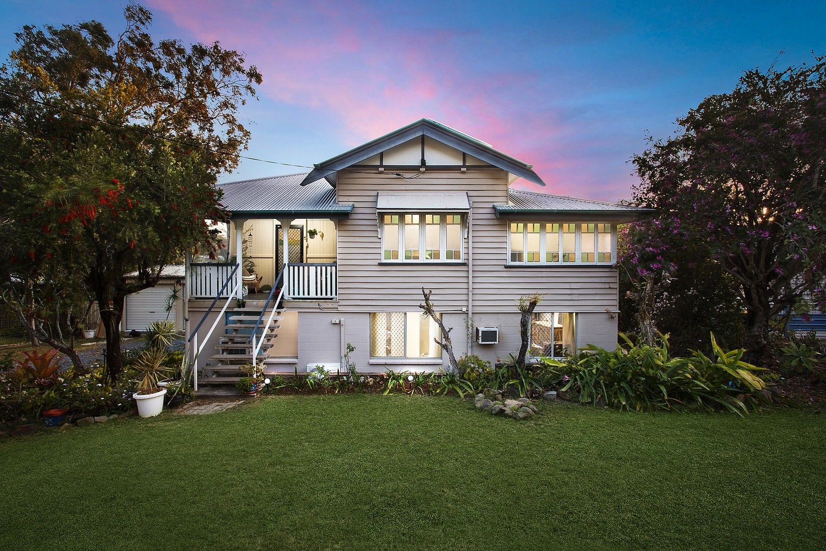 3 bedrooms House in 9 Peltophorum Street KOONGAL QLD, 4701