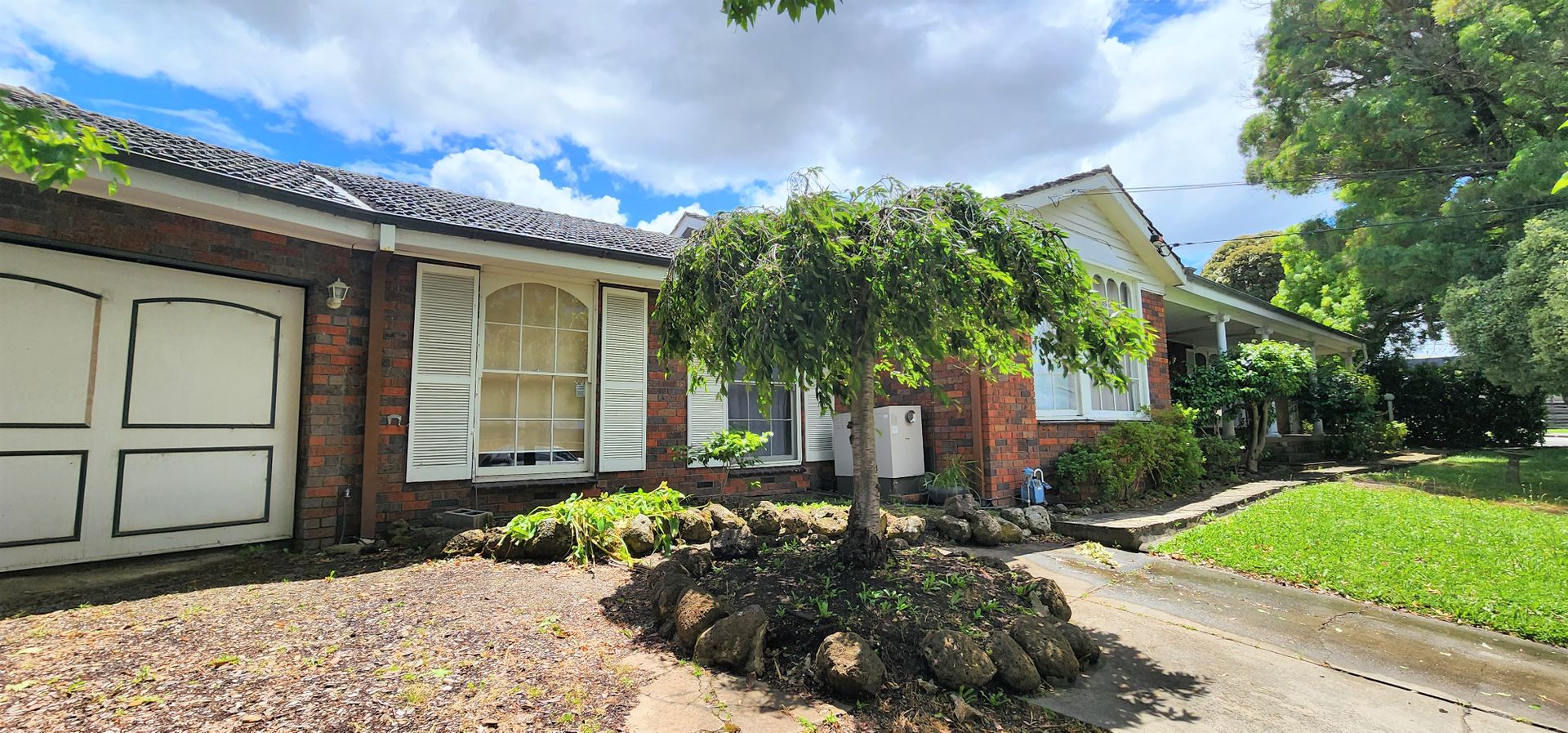 107 Hayrick Lane, Mooroolbark Property History & Address Research