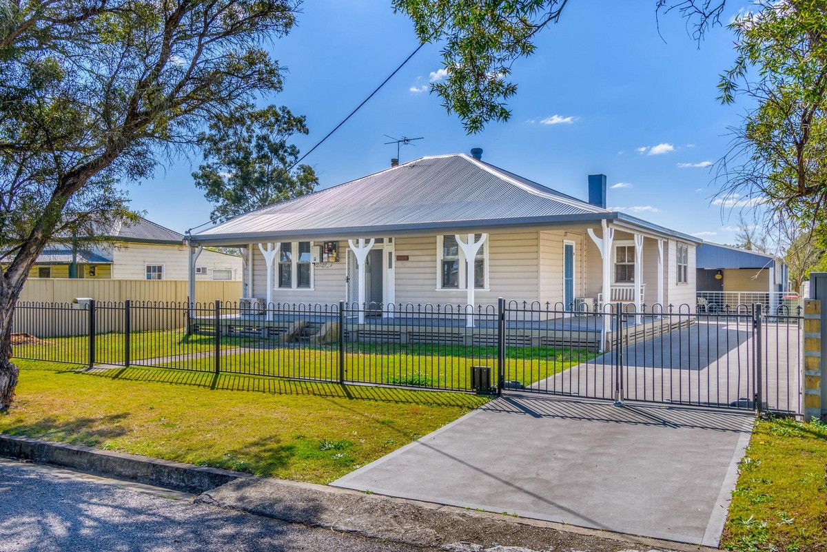 4 bedrooms House in 50 Gordon Avenue CESSNOCK NSW, 2325