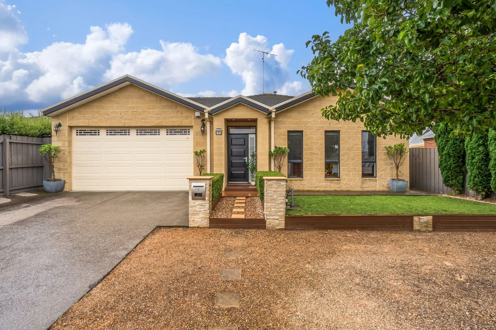 7 Mia Court, Bell Park VIC 3215