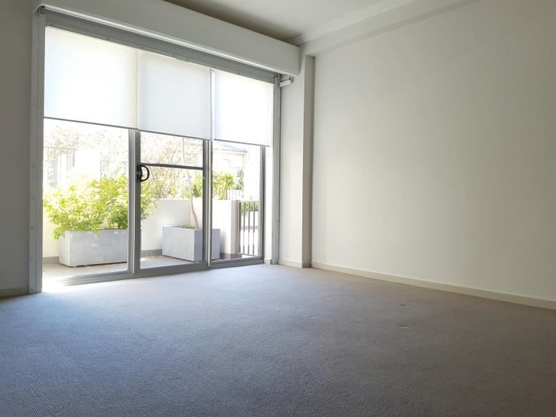 2/1-5 Parkside Crescent, Campbelltown NSW 2560, Image 2