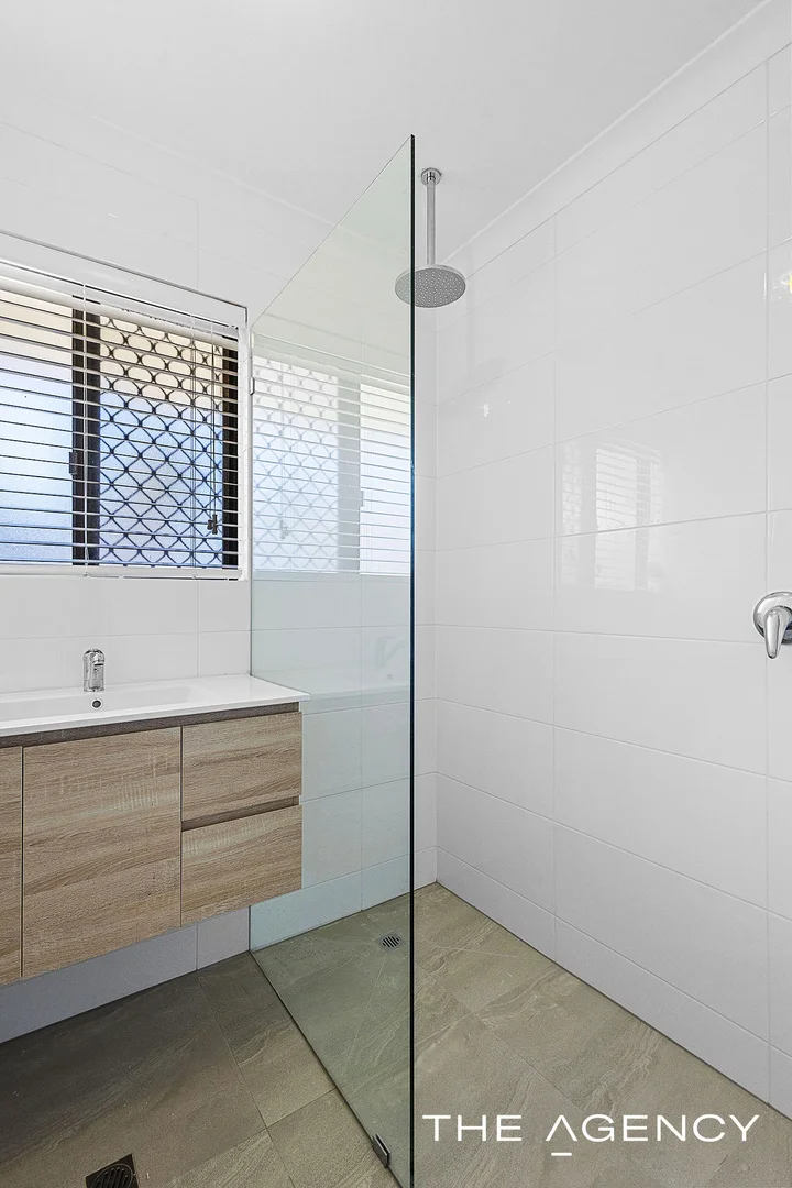 Additional image 23 of 24 Fenellia Crescent, Craigie WA 6025