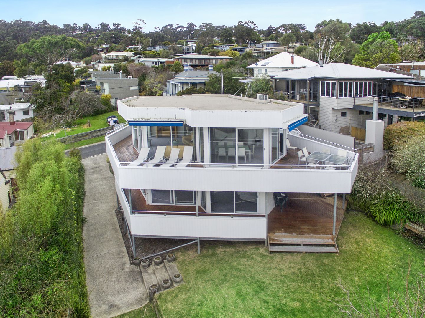 2 Fern Avenue, Lorne VIC 3232, Image 2