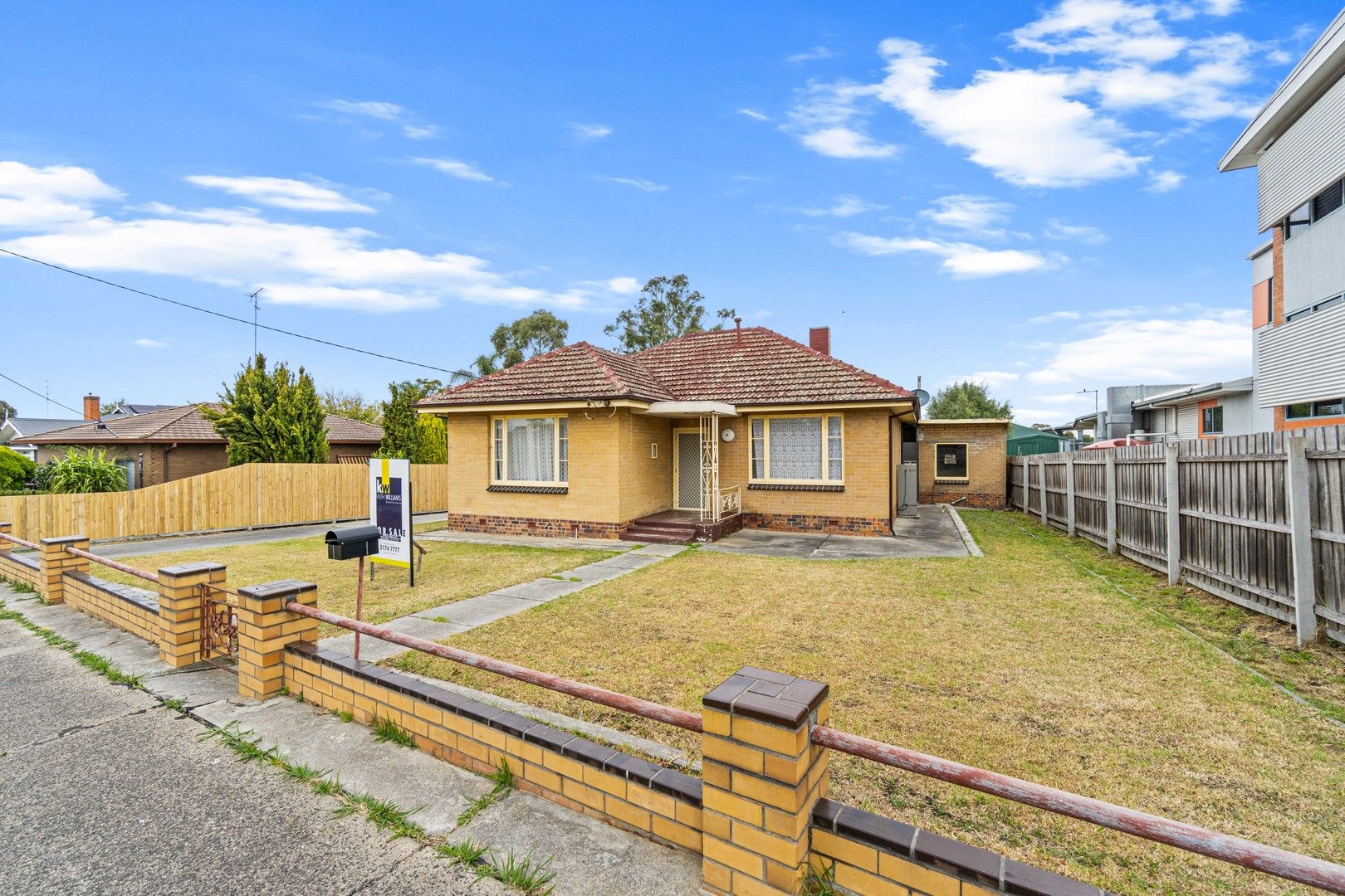 274 Commercial Road, Morwell VIC 3840 | Domain