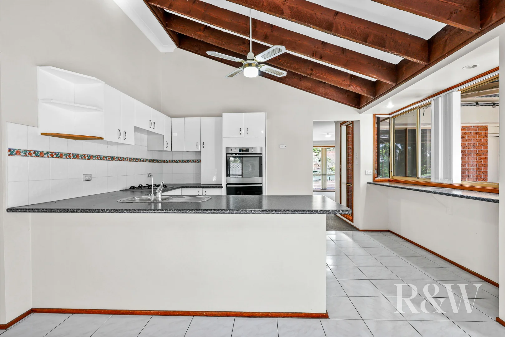 Additional image 5 of 37 MOUNT HUON CIRCUIT, Glen Alpine NSW 2560