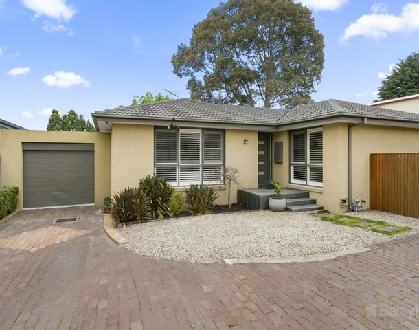 2/20 First Avenue, Dandenong North VIC 3175