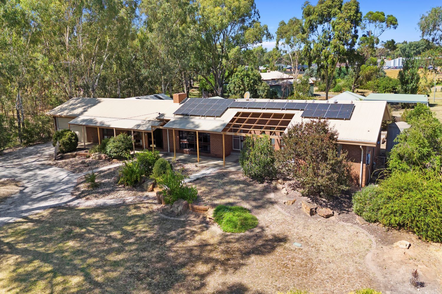 4 Golf Course Road, Epsom VIC 3551, Image 0