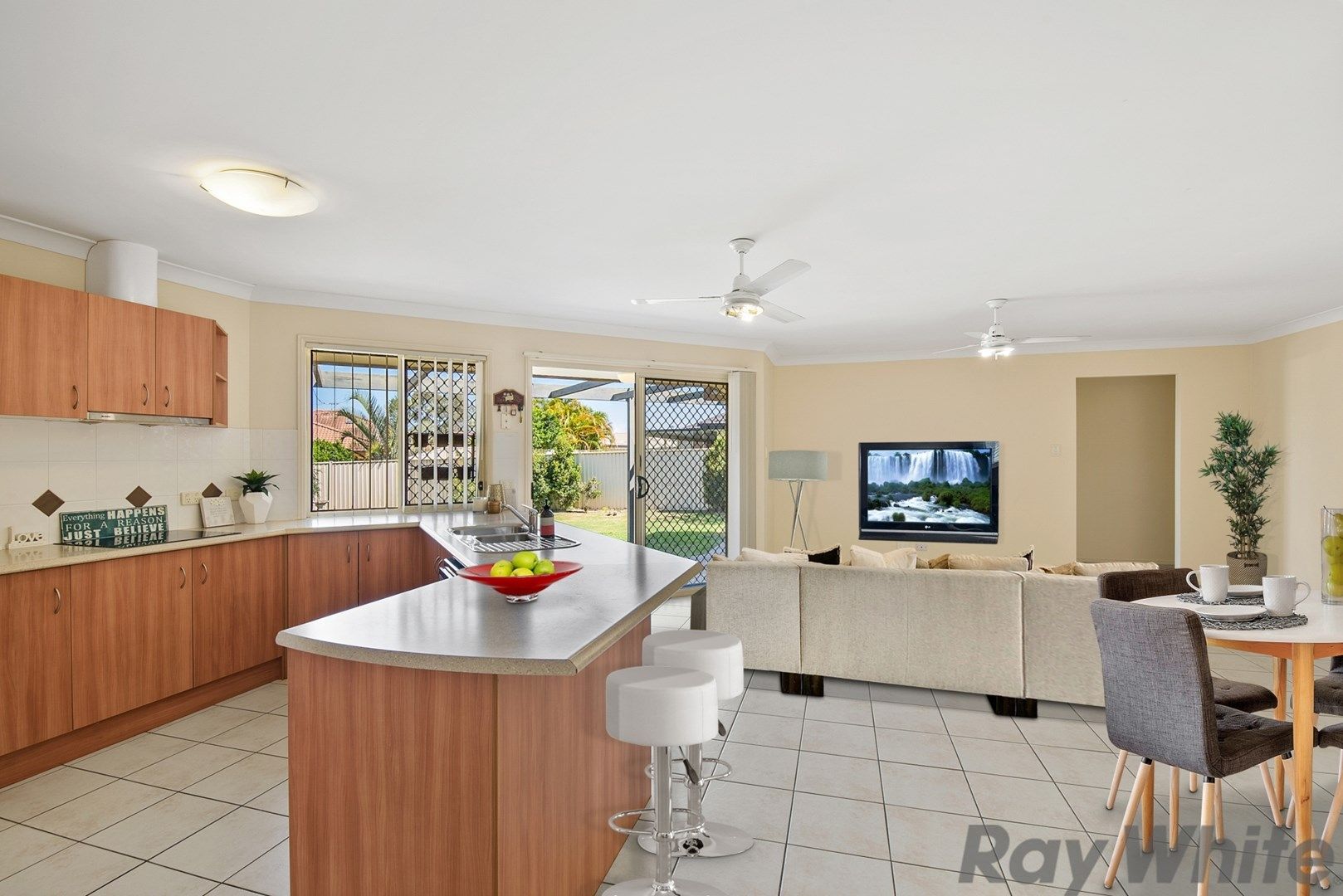 5 Greenway Place, Deception Bay QLD 4508, Image 1