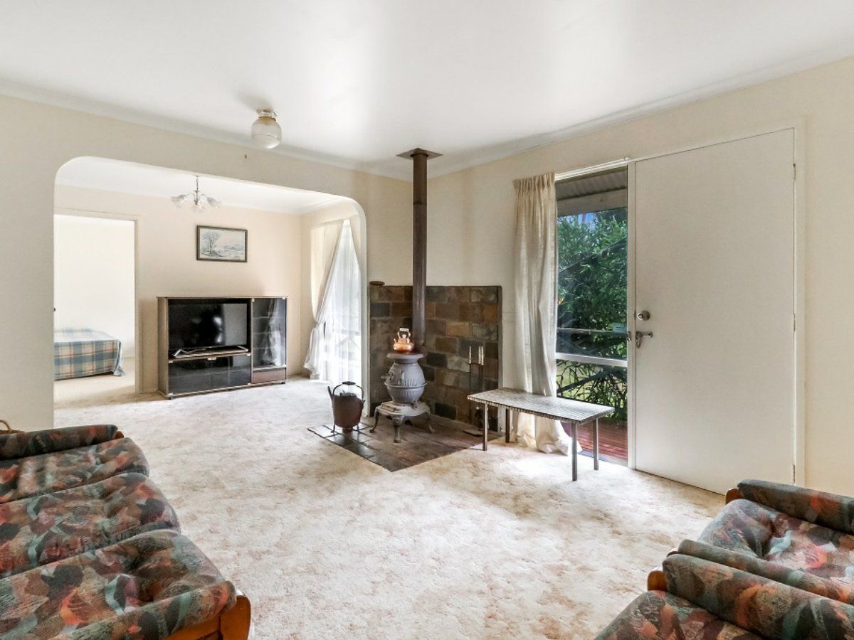 6 Springwood Rise, Newlands Arm VIC 3875, Image 2