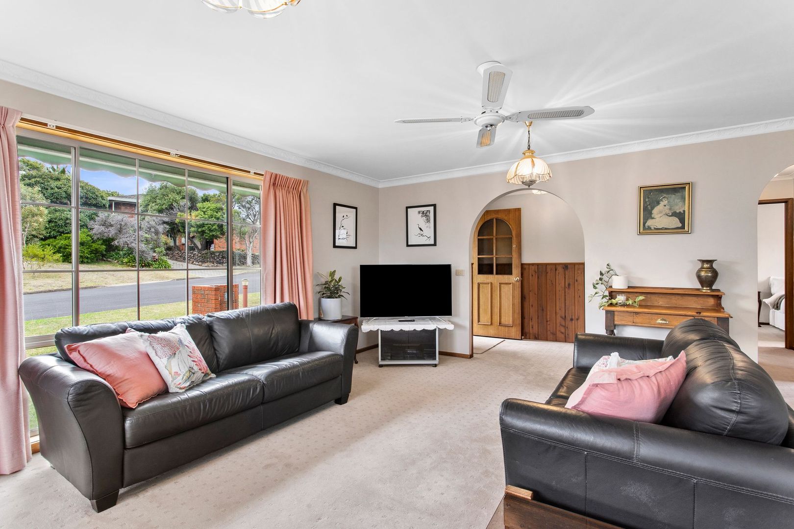 2/2 Robbie Court, Leopold VIC 3224, Image 1