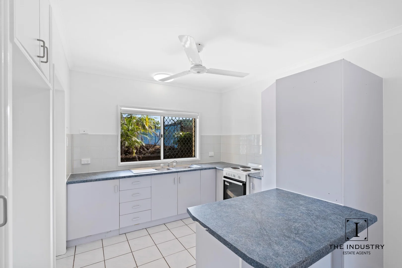 Primary image of 4/37 Mintaro Crescent, Woree QLD 4868